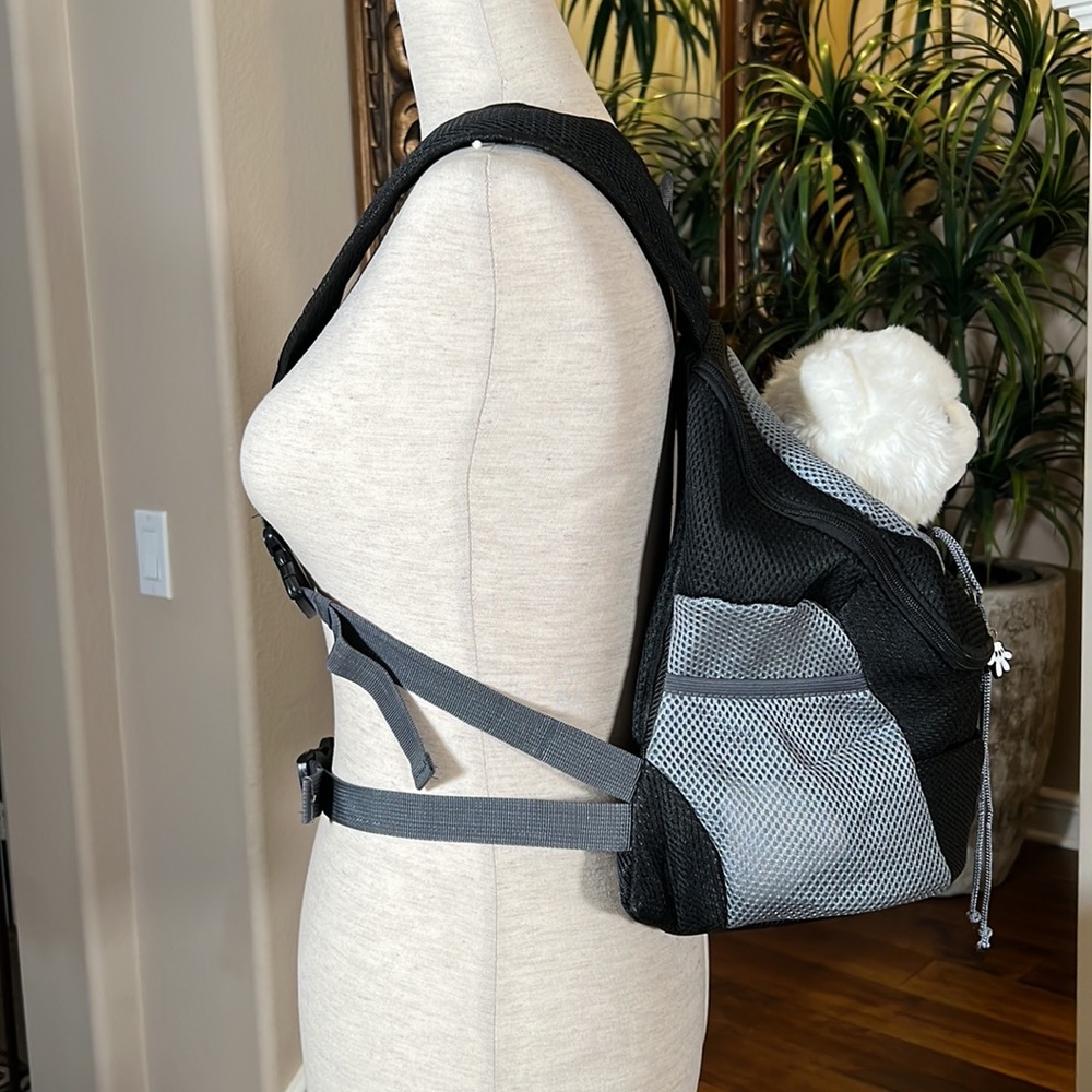 Deluxe Mesh Padded Dog Carrier Backpack- Up to 6 Pounds - Picture 14 of 16